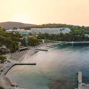 Rezort Pine Bay, Kusadası